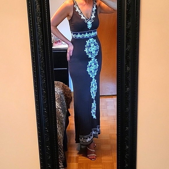 NWOT Stunning Bodycon Maxi-Dress, Chocolate w/Cream Embroidery, Crystals, M - Picture 7 of 16